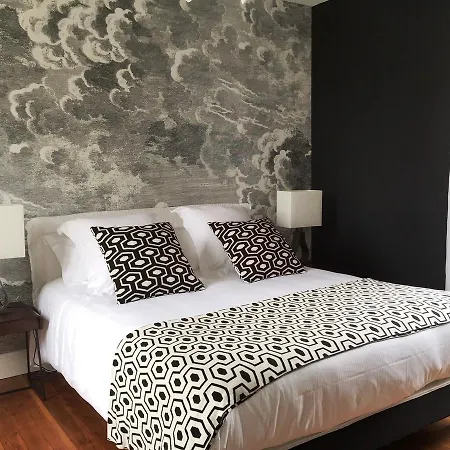La Ruche Bed & Breakfast 4*