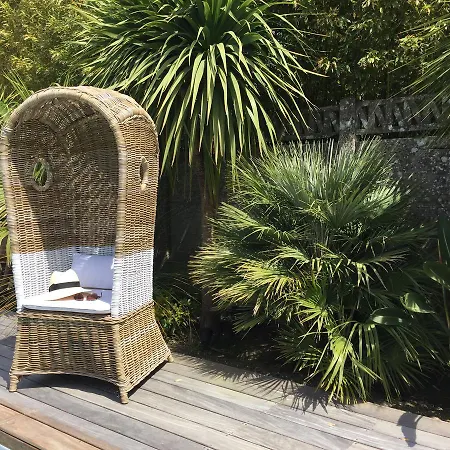 Bed & Breakfast La Ruche 4*